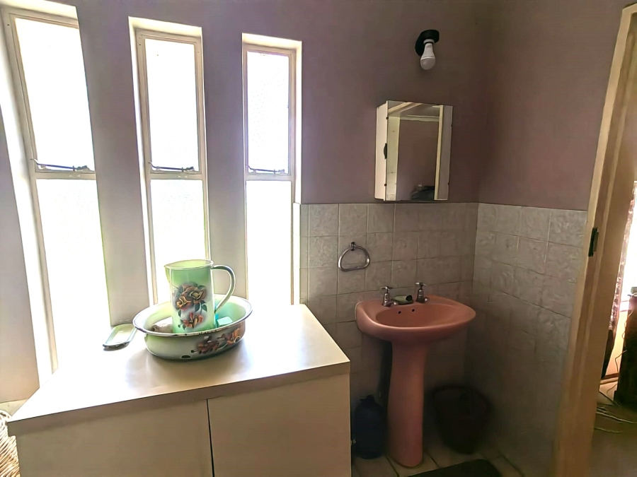 5 Bedroom Property for Sale in Parys Free State